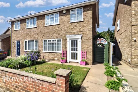 Fellowes Drive, Bradwell