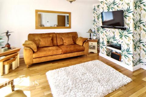 undefined, Fellowes Drive, Bradwell