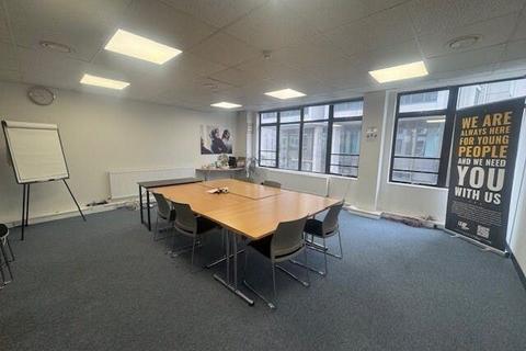 Office to rent, 5-7 Wells Ter London N4 3JU