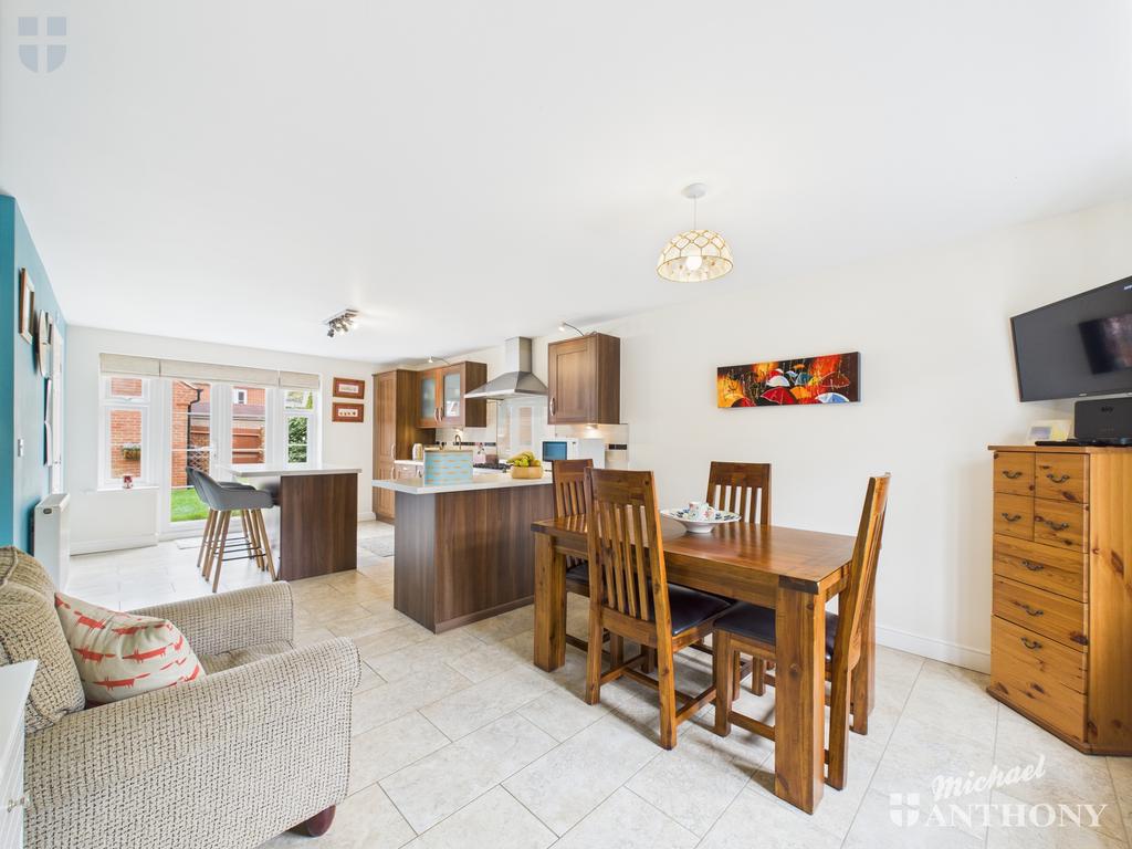 Cam03218 g0 pr0735 still005