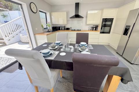 3 bedroom detached house for sale, Davis Road, Parkstone , Poole, BH12