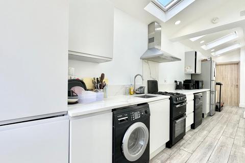 undefined, Harold Road, London E13