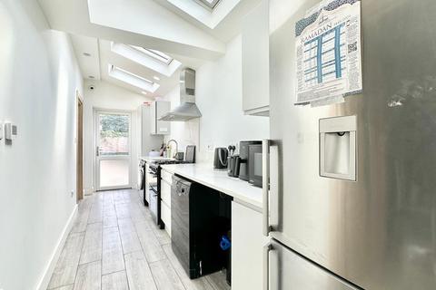 undefined, Harold Road, London E13