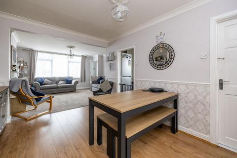 3 bedroom end of terrace house for sale, Hazel Road, Dartford