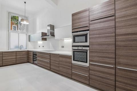 3 bedroom flat for sale, Old Brompton Road, London, SW5