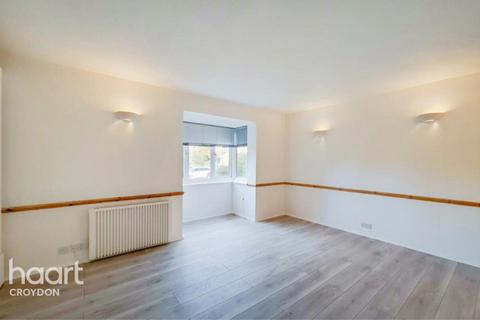 Studio to rent, Coe Avenue, LONDON