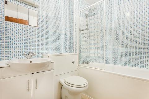 2 bedroom apartment for sale, Kipling Drive, London SW19
