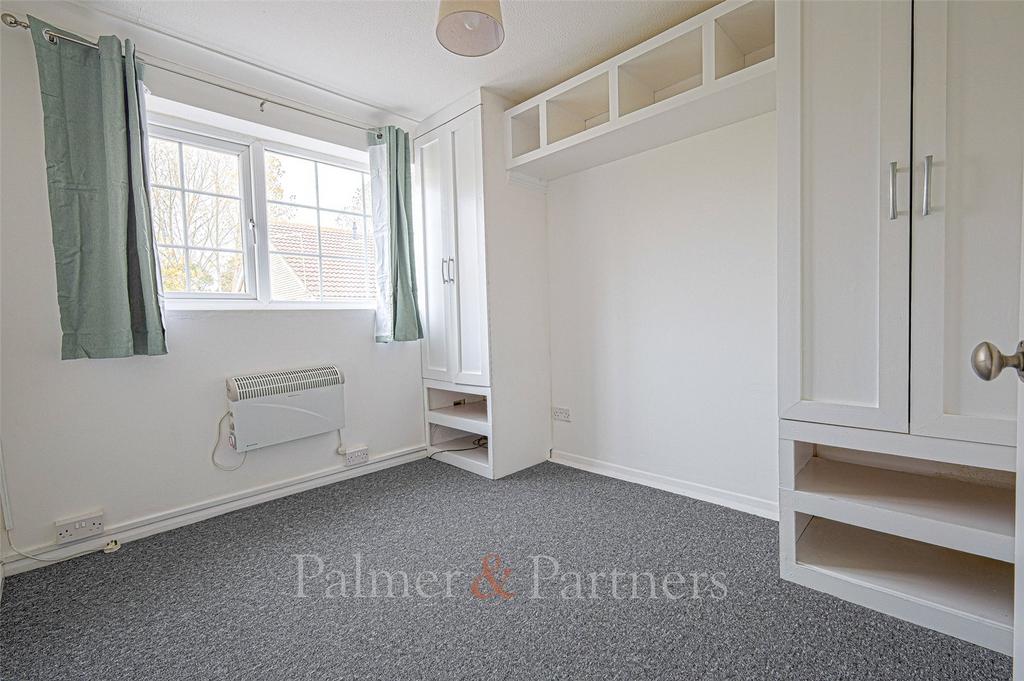 Bedroom Q