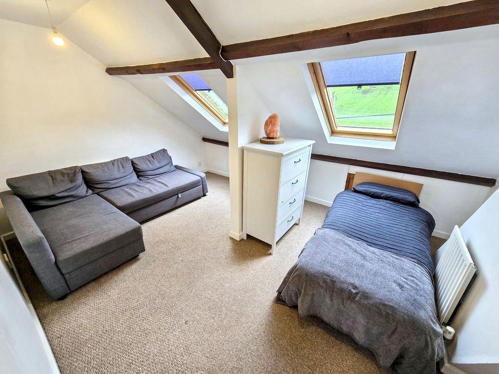 Loft Room 2