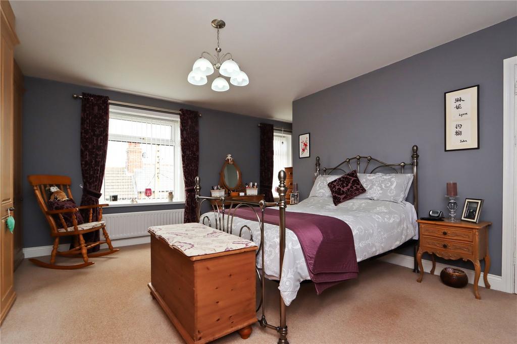 Bedroom 1 Pic 1