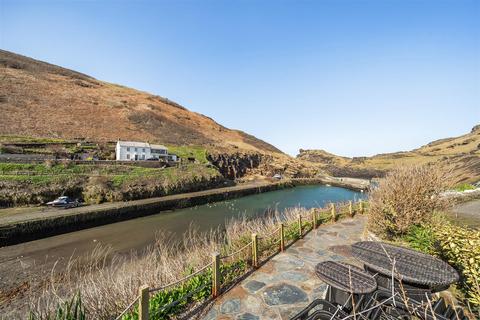 4 Penally Terrace, Boscastle, PL35 0HA