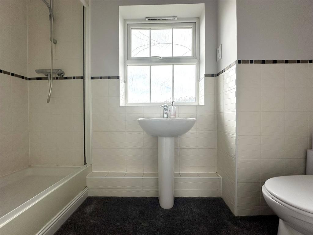 En-Suite 2