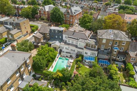 undefined, Kew Road, Richmond, TW9