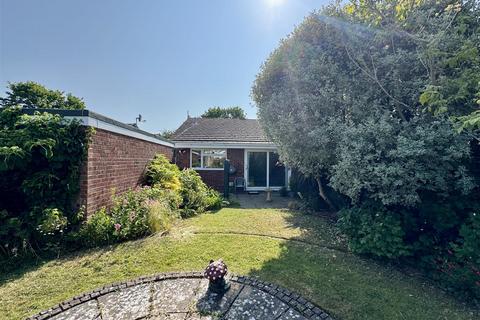 2 bedroom bungalow for sale, Ash Grove, Burnham-On-Crouch