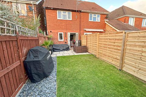 2 bedroom semi-detached house for sale, Pentland Close, St. Leonards-On-Sea