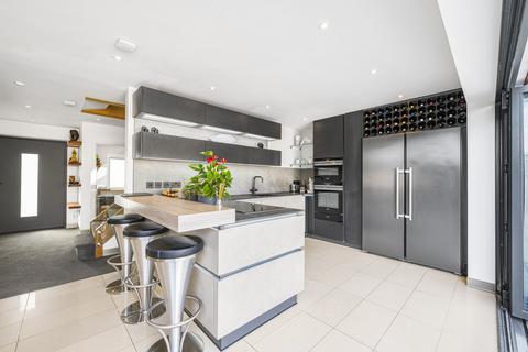 4 bedroom detached house for sale, Wivelsfield Road, Saltdean, Brighton, East Sussex, BN2
