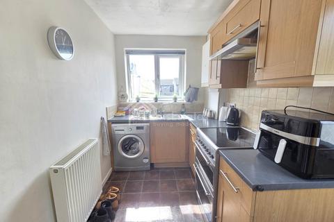 1 bedroom semi-detached house for sale, Eldon Street, Heckmondwike