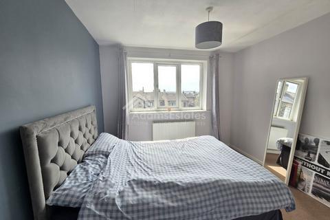 1 bedroom semi-detached house for sale, Eldon Street, Heckmondwike