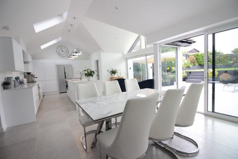 undefined, New Road, Bourne End SL8