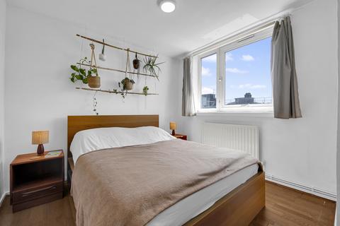 1 bedroom apartment for sale, Holman House, Roman Road, London, E2