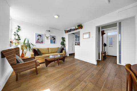 1 bedroom apartment for sale, Holman House, Roman Road, London, E2