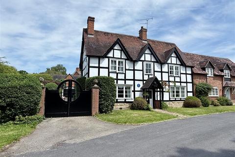 undefined, Bridge End, Warwick