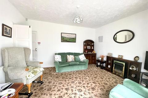 2 bedroom detached bungalow for sale, Birklands Road, Huddersfield, HD2