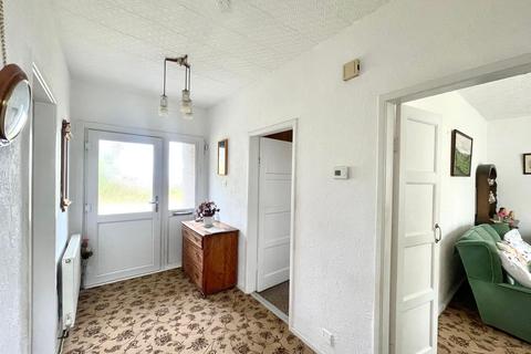 2 bedroom detached bungalow for sale, Birklands Road, Huddersfield, HD2