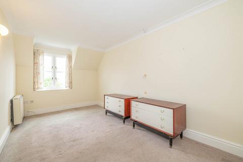 2 bedroom flat for sale, Gange Mews, Middle Row, Faversham, ME13