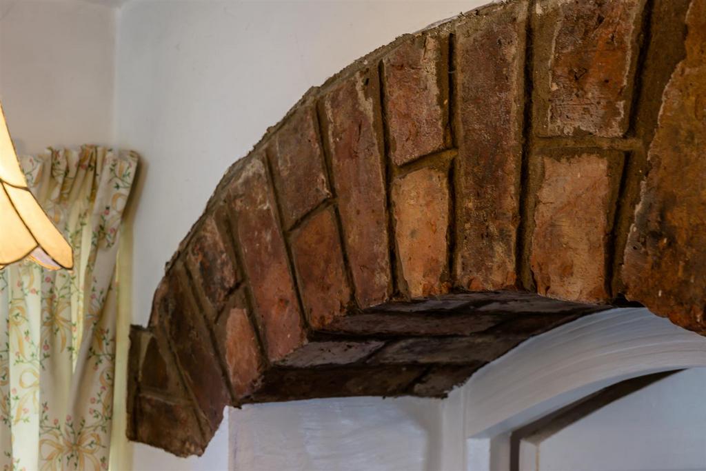 Erw'r Wennol Brick arch