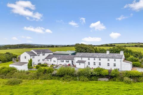 undefined, Bryn Farm & Erw'r Wennol, Caergeiliog, Anglesey, LL65 3NL.