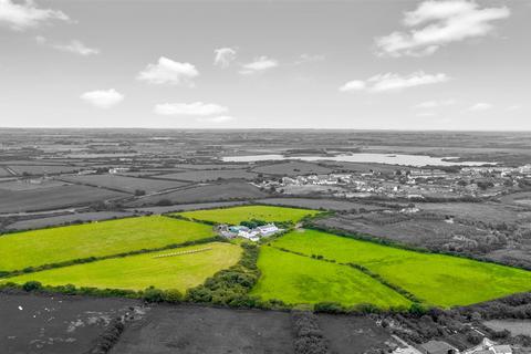 undefined, Bryn Farm & Erw'r Wennol, Caergeiliog, Anglesey, LL65 3NL.