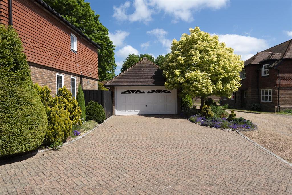 1 Arden Grange - 3.jpg
