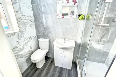 2 bedroom ground floor flat for sale, Brinkburn Street, West Harton, South Shields, Tyne and Wear, NE34 0JU
