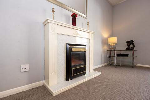 2/6 Rodney Place, EH7 4FR