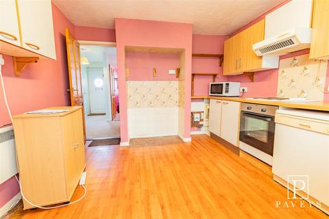 6 Hamford Close, Walton On The Naze, CO14 8JD