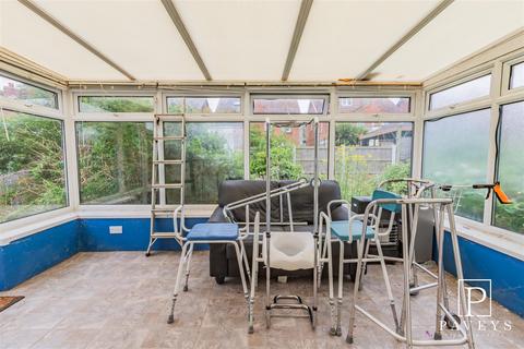 6 Hamford Close, Walton On The Naze, CO14 8JD