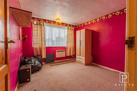 6 Hamford Close, Walton On The Naze, CO14 8JD