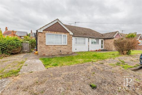 6 Hamford Close, Walton On The Naze, CO14 8JD