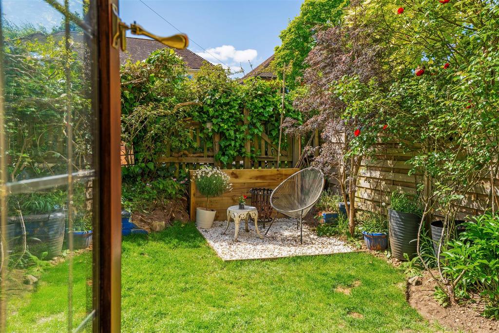 90004 25 Belle Vue Road (20).jpg