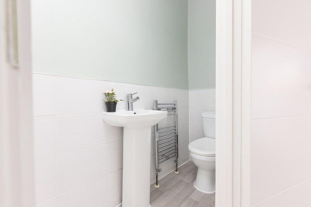 Flat 1, 3 Bushy Park, BS4-11.jpg