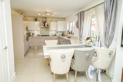 5 bedroom detached house for sale, Ramsay Drive, Leighton Buzzard