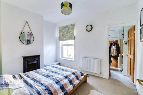 122 Uttoxeter Old Road, Derby, DE1 1GE