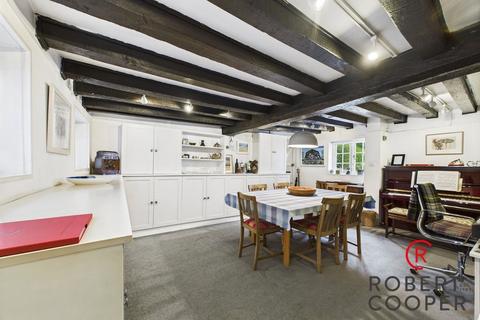 undefined, Eastcote High Road, Pinner, Middlesex, HA5