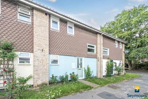 2 bedroom terraced house for sale, Rowan Close, Surrey GU1
