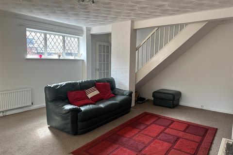 4 bedroom semi-detached house for sale, Bushloe End, Wigston