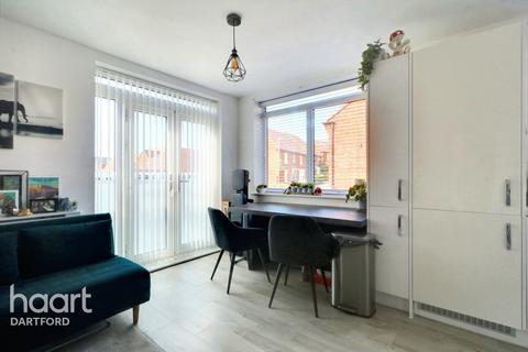7 Embleton Lane, Castle Hill, Swanscombe, DA10 1BX