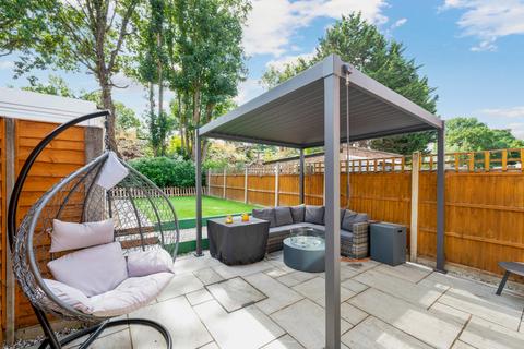 3 bedroom semi-detached house for sale, Lindley Road, Walton-on-Thames, KT12