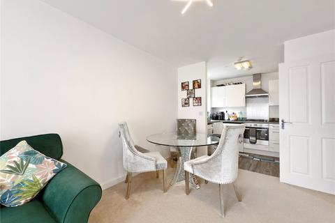 2 bedroom flat for sale, Discovery Drive, Swanley, Kent, BR8