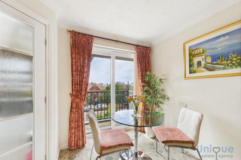 undefined, Clifton Drive South,  Lytham St. Annes, FY8